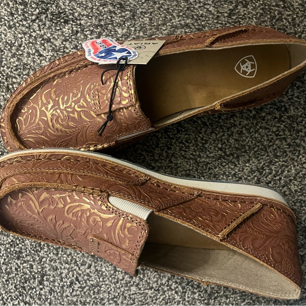 Women’s Ariat Cruiser Brown and Gold Floral Flats